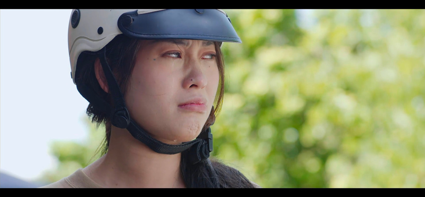 Khán giả căng thẳng mỗi phân đoạn nhân vật Yên xuất hiện. Cô la lối, chửi bới chồng mọi lúc, mọi nơi.