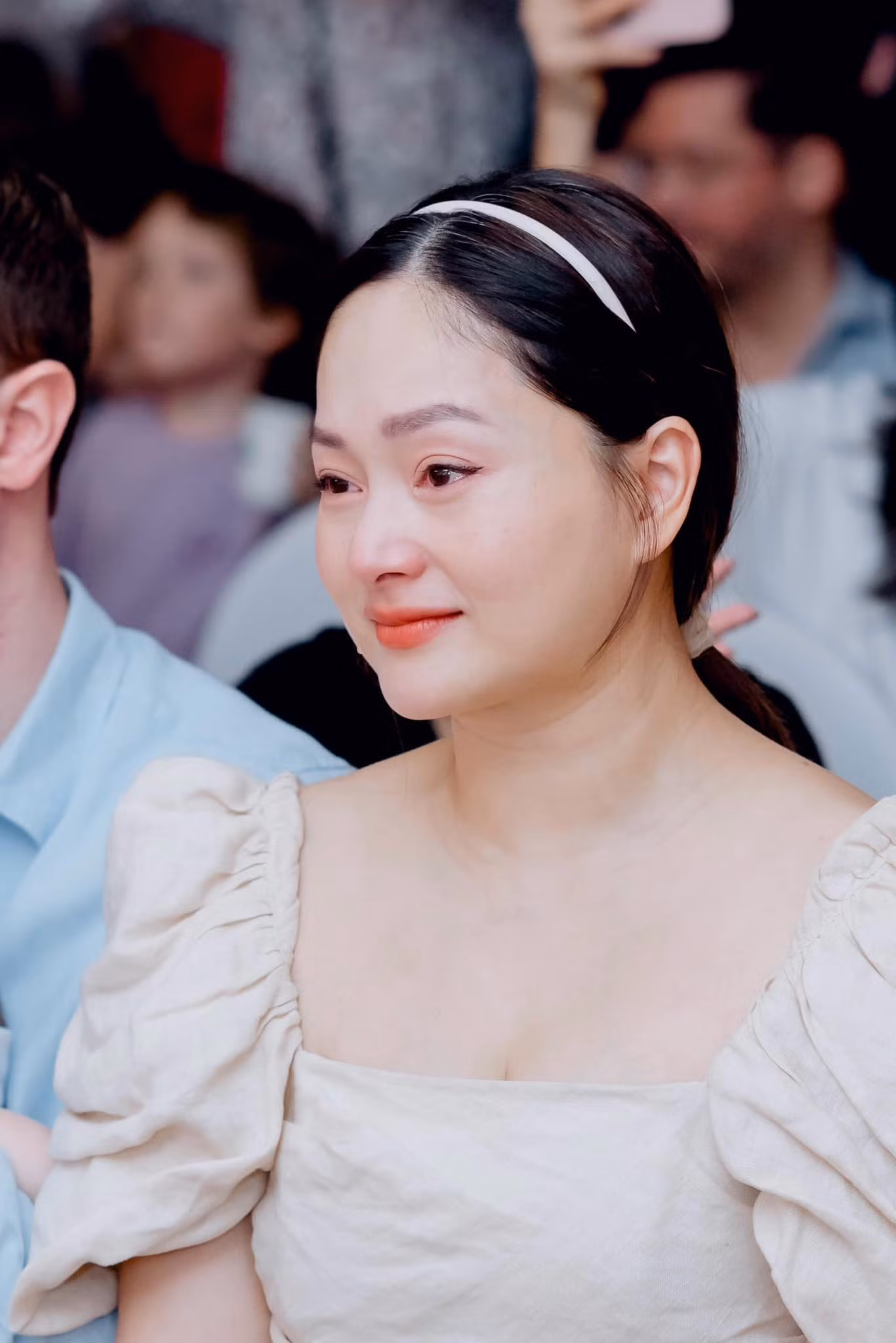 Gia đình Lan Phương trong ngày tốt nghiệp của con gái Lina.