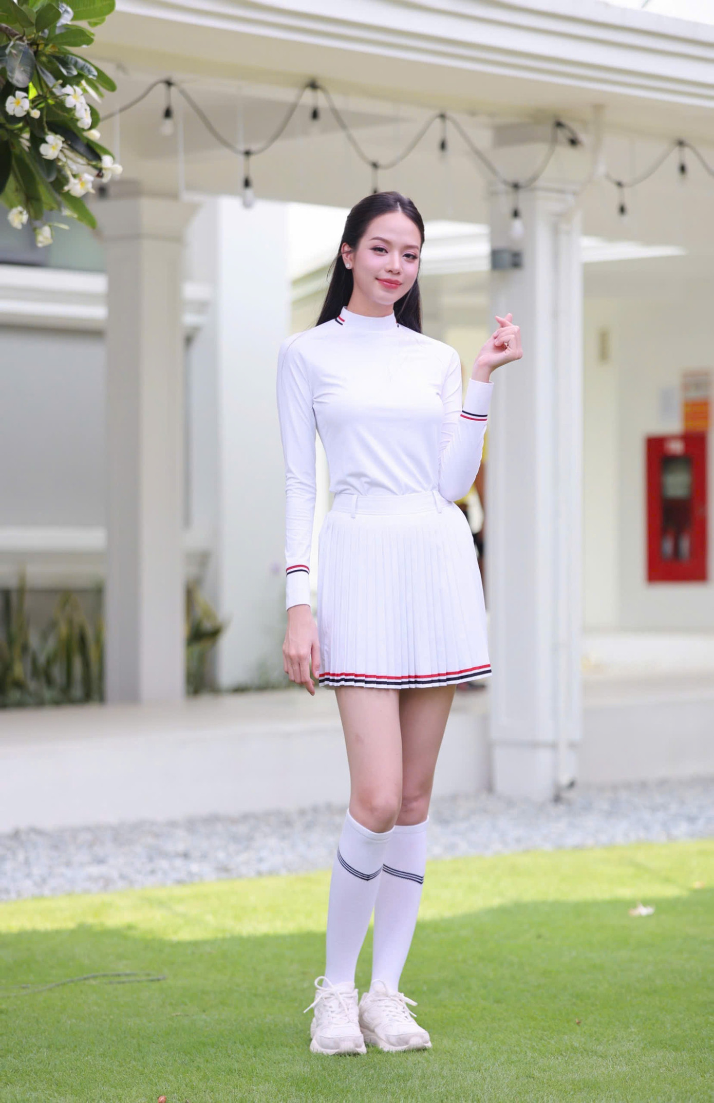 Thời gian này, Hoa hậu Thanh Thủy đang trau dồi kỹ năng cần thiết trước khi tới Miss International 2024 vào tháng 11 tại Nhật Bản. Sau hai năm đăng quang, người đẹp được nhận xét ngày càng mặn mà về nhan sắc.