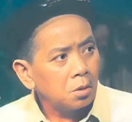 Nghệ sĩ hài Vũ Đức qua đời vì căn bệnh ung thư phổi. Nghệ sĩ hài Vũ Đức qua đời vì căn bệnh ung thư phổi.