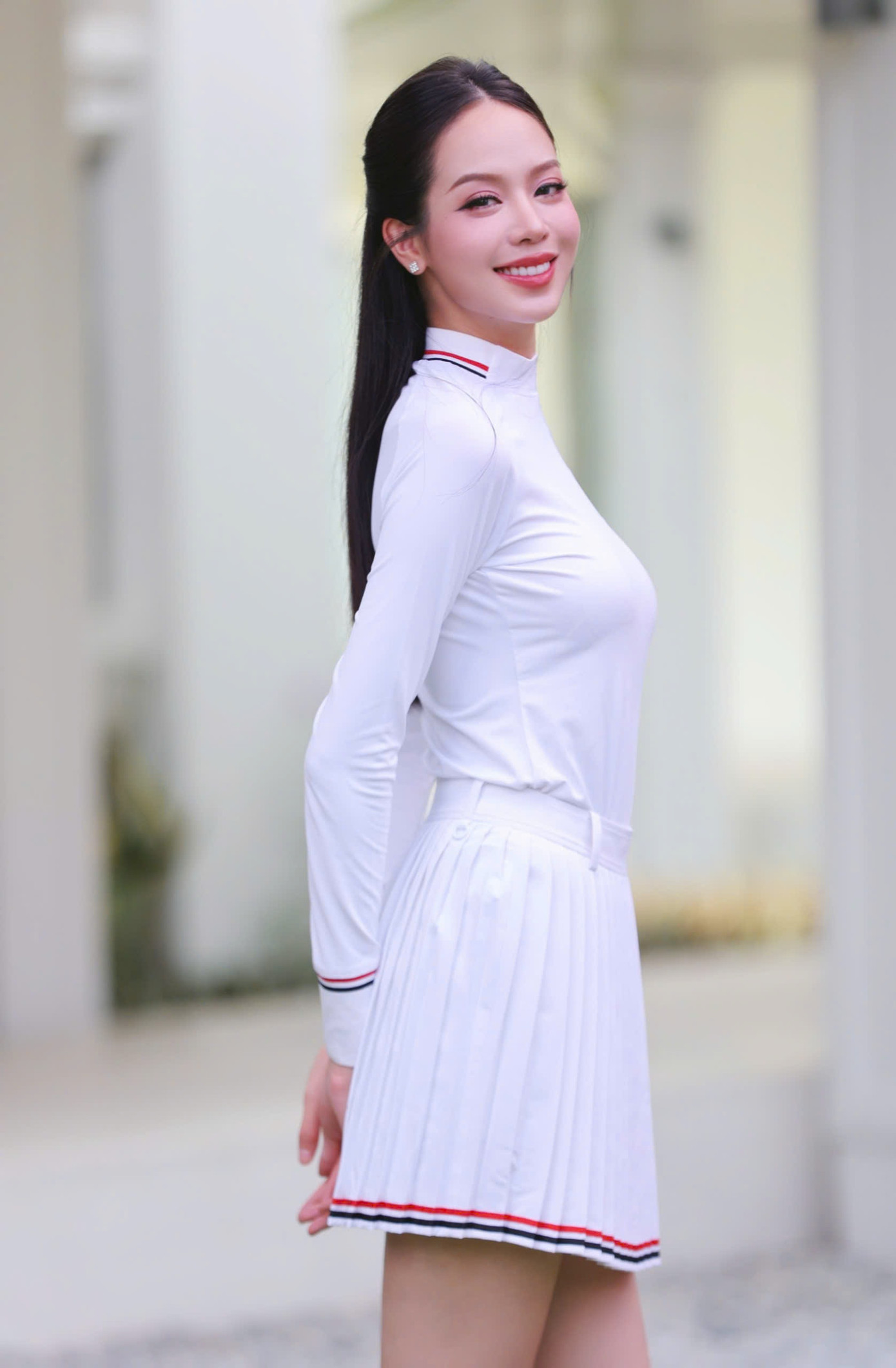 Hoa hậu Thanh Thuỷ cho biết cô đặc biệt ấn tượng về quy mô và sự chuyên nghiệp của Giải Vô địch Golf Quốc gia 2024, Cúp VinFast - Hải Phòng năm nay. Ngoài ra, cô bày tỏ sự khâm phục khi golfer Lê Chúc An bảo vệ thành công ngôi vương.