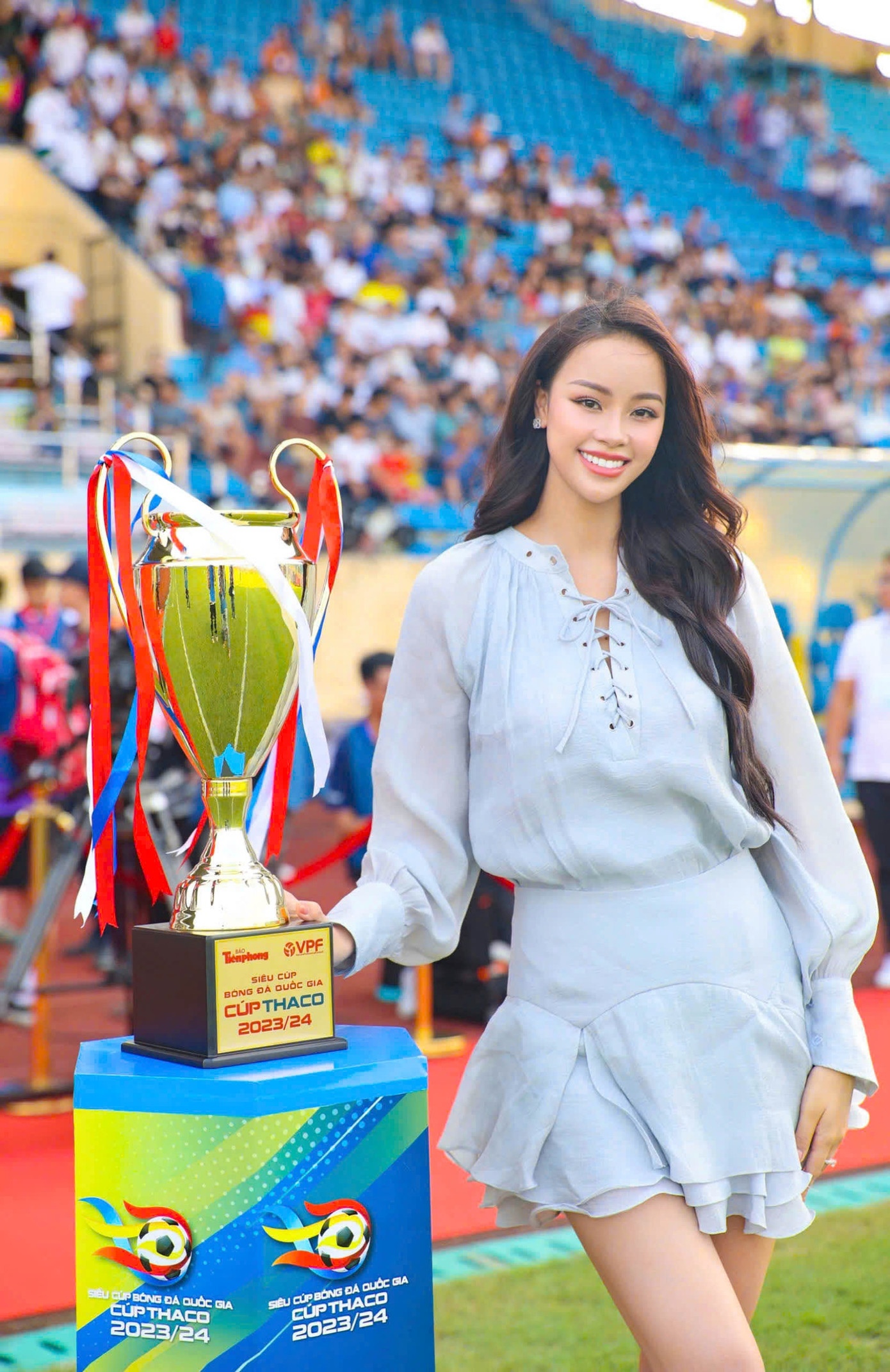 Theo Đào Hiền, CLB Đông Á Thanh Hóa có thế mạnh khi sở hữu đội hình cầu thủ trẻ, nhiều tiềm năng như Nguyễn Thái Sơn, Trịnh Xuân Hoàng, Hà Châu Phi… Ngoài ra, họ còn bộ ba ngoại binh Rimario, Gustavo và Luiz Antonio. Đồng thời CLB cũng mới chào đón trung vệ Kim Won Sik, người từng tập luyện tại đội trẻ Reading FC khi đội này còn chơi tại Ngoại hạng Anh, sau đó khoác áo FC Seoul và Seoul E-Land FC.