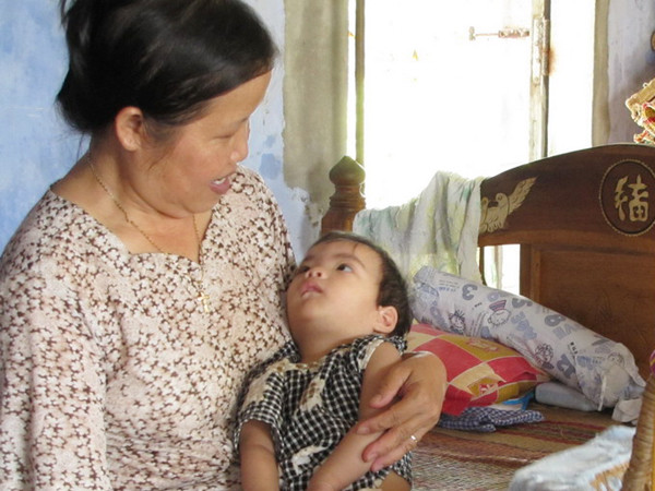 Bé Mèo tưởng chừng không sống nổi khi mới nhận về, nay đã khỏe mạnh hồng hào 