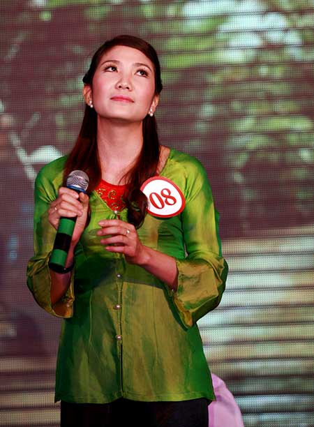 Trần Thị Hồng Thanh (Sơn La) với ca khúc Nỗi buồn của mẹ