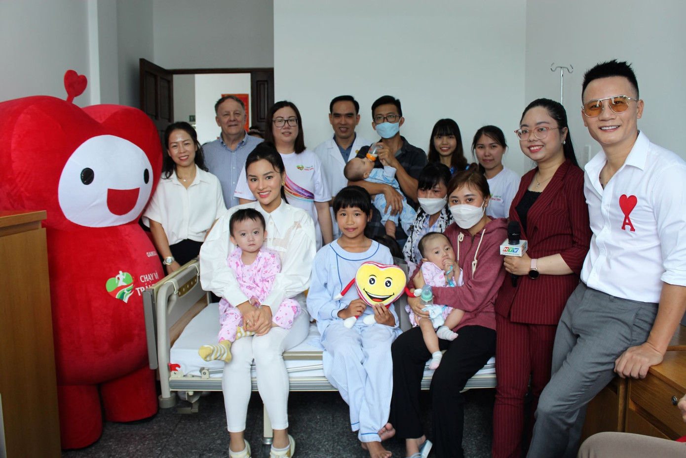 Chạy Vì Trái Tim là giải chạy bộ được khởi xướng với mục đích nhân văn là gây quỹ cứu chữa cho các bệnh nhi tim bẩm sinh