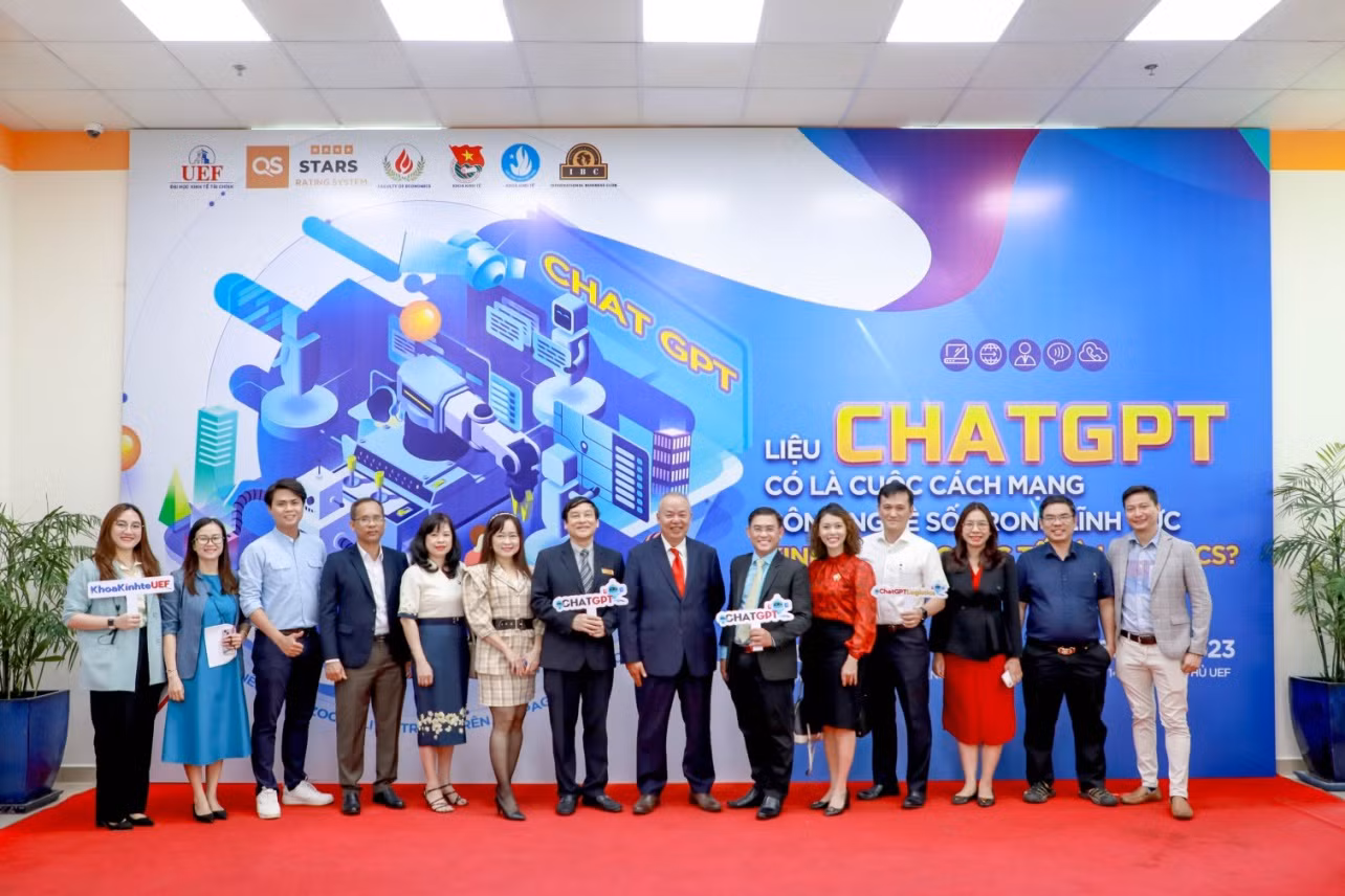 UEF thường xuyên tổ chức các tọa đàm, workshop trang bị kiến thức thực tế cho sinh viên UEF thường xuyên tổ chức các tọa đàm, workshop trang bị kiến thức thực tế cho sinh viên