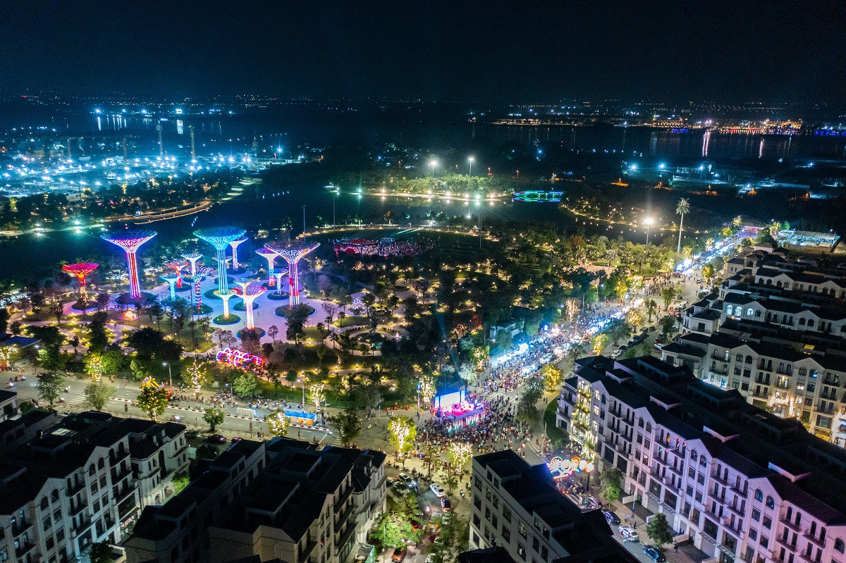 Hàng ngàn cư dân dịch chuyển ra các đô thị vệ tinh nhờ hạ tầng kết nối ngày càng hoàn thiện