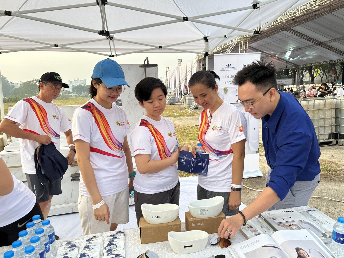 Uuviet Solutions đồng hành cùng Chạy Vì Trái Tim 2023 Uuviet Solutions đồng hành cùng Chạy Vì Trái Tim 2023