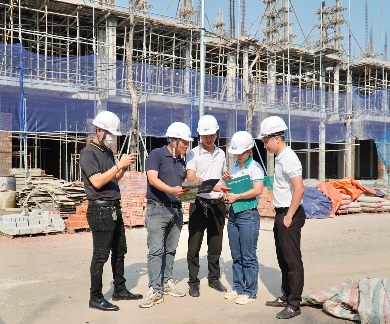 Khách hàngtìm hiểu cơ hội đầu tư tại thực địa dự án BGI Topaz Downtown (Ảnh: BGI)