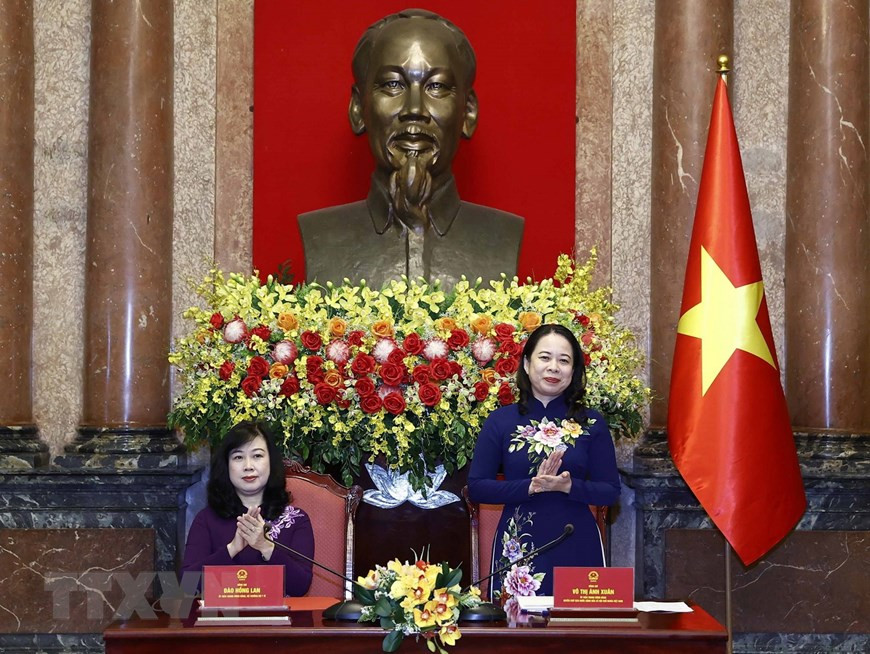 Quyền Chủ tịch nước Võ Thị Ánh Xuân tại buổi tiếp các thầy thuốc, cán bộ y tế tiêu biểu toàn quốc. (Ảnh: Thống Nhất/TTXVN)
