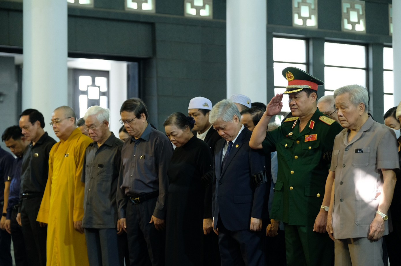 Đoàn Uỷ ban T.Ư MTTQ Việt Nam do ông Đỗ Văn Chiến – Chủ tịch Uỷ ban T.Ư MTTQ Việt Nam làm Trưởng đoàn vào viếng, tham gia đoàn viếng có các đồng chí lãnh đạo, nguyên lãnh đạo Uỷ ban T.Ư MTTQ Việt Nam. Đoàn Uỷ ban T.Ư MTTQ Việt Nam do ông Đỗ Văn Chiến – Chủ tịch Uỷ ban T.Ư MTTQ Việt Nam làm Trưởng đoàn vào viếng, tham gia đoàn viếng có các đồng chí lãnh đạo, nguyên lãnh đạo Uỷ ban T.Ư MTTQ Việt Nam.