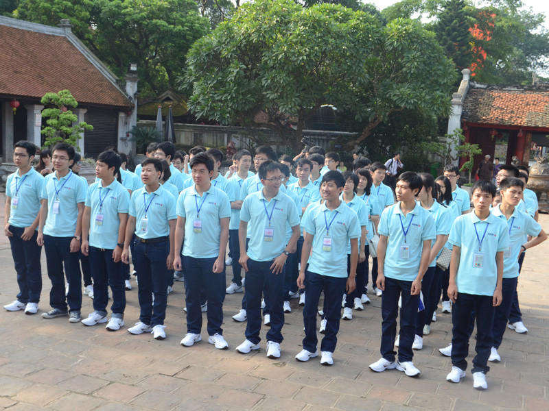 57 học sinh, sinh viên xuất sắc đoạt giải Olympic quốc tế và các thủ khoa trong kỳ thi đại học cao đẳng năm 2013