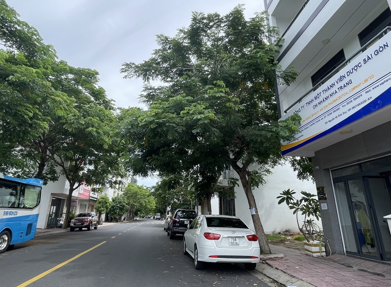 Nhiều hộ dân sống tại Khu đô thị Lê Hồng Phong chưa được cấp sổ hồng. Ảnh: L.H.