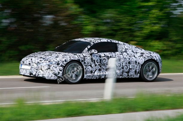 Audi R8 e-tron xuất hiện trên đường phố Đức