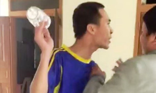 'Ma men' nằm trước chốt phòng dịch, lăng mạ lực lượng chức năng ảnh 1