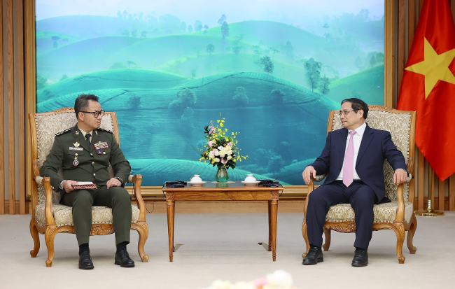 Thủ tướng Phạm Minh Chính tiếp Đại tướng Tea Seiha, Phó Thủ tướng, Bộ trưởng Quốc phòng Campuchia. (Ảnh: Dương Giang/TTXVN)