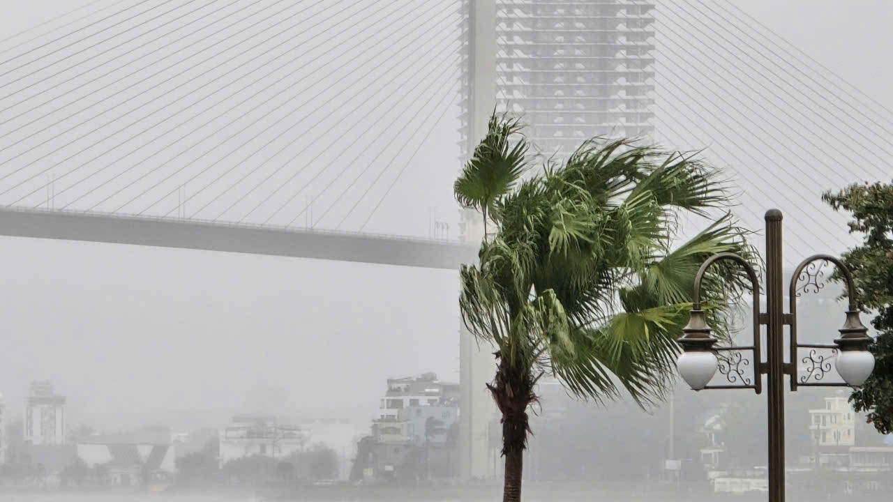 Bão số 3 vượt qua Phú Thọ, Hoà Bình, đi sâu vào Tây Bắc Bộ ảnh 27 Bão số 3 vượt qua Phú Thọ, Hoà Bình, đi sâu vào Tây Bắc Bộ ảnh 27