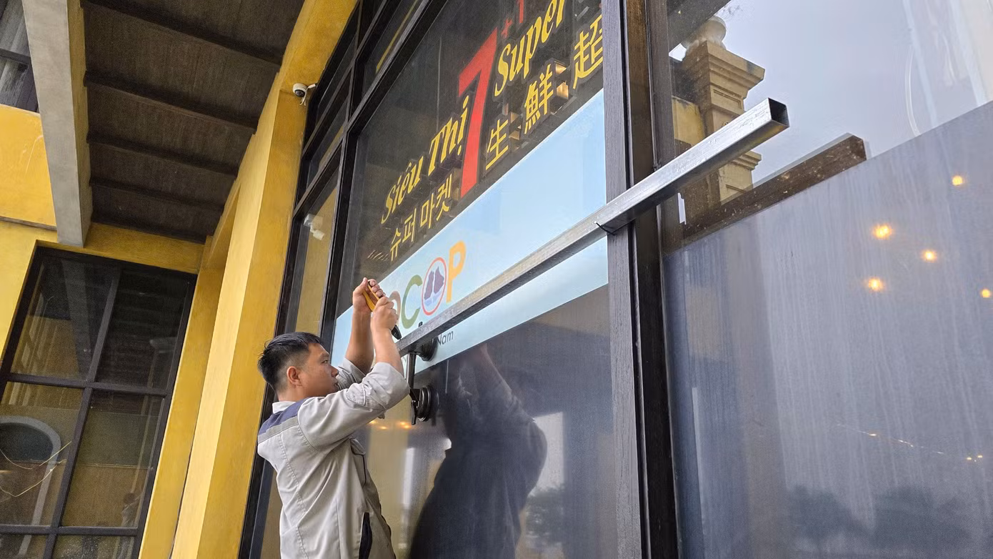 Khu vực cảng tàu quốc tế Hạ Long trước giờ bão số 3 đổ bộ.