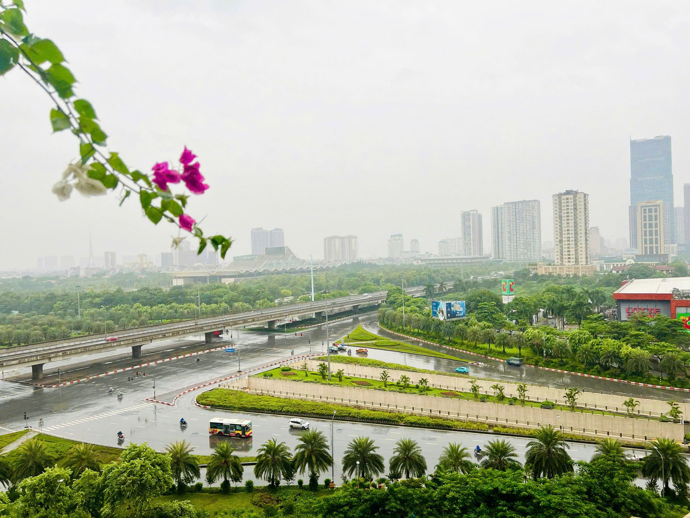 Bão số 3 vượt qua Phú Thọ, Hoà Bình, đi sâu vào Tây Bắc Bộ ảnh 21 Bão số 3 vượt qua Phú Thọ, Hoà Bình, đi sâu vào Tây Bắc Bộ ảnh 21