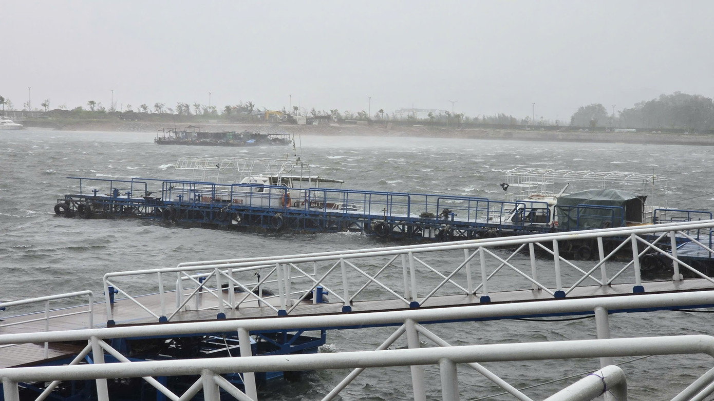 Bão số 3 vượt qua Phú Thọ, Hoà Bình, đi sâu vào Tây Bắc Bộ ảnh 44 Bão số 3 vượt qua Phú Thọ, Hoà Bình, đi sâu vào Tây Bắc Bộ ảnh 44