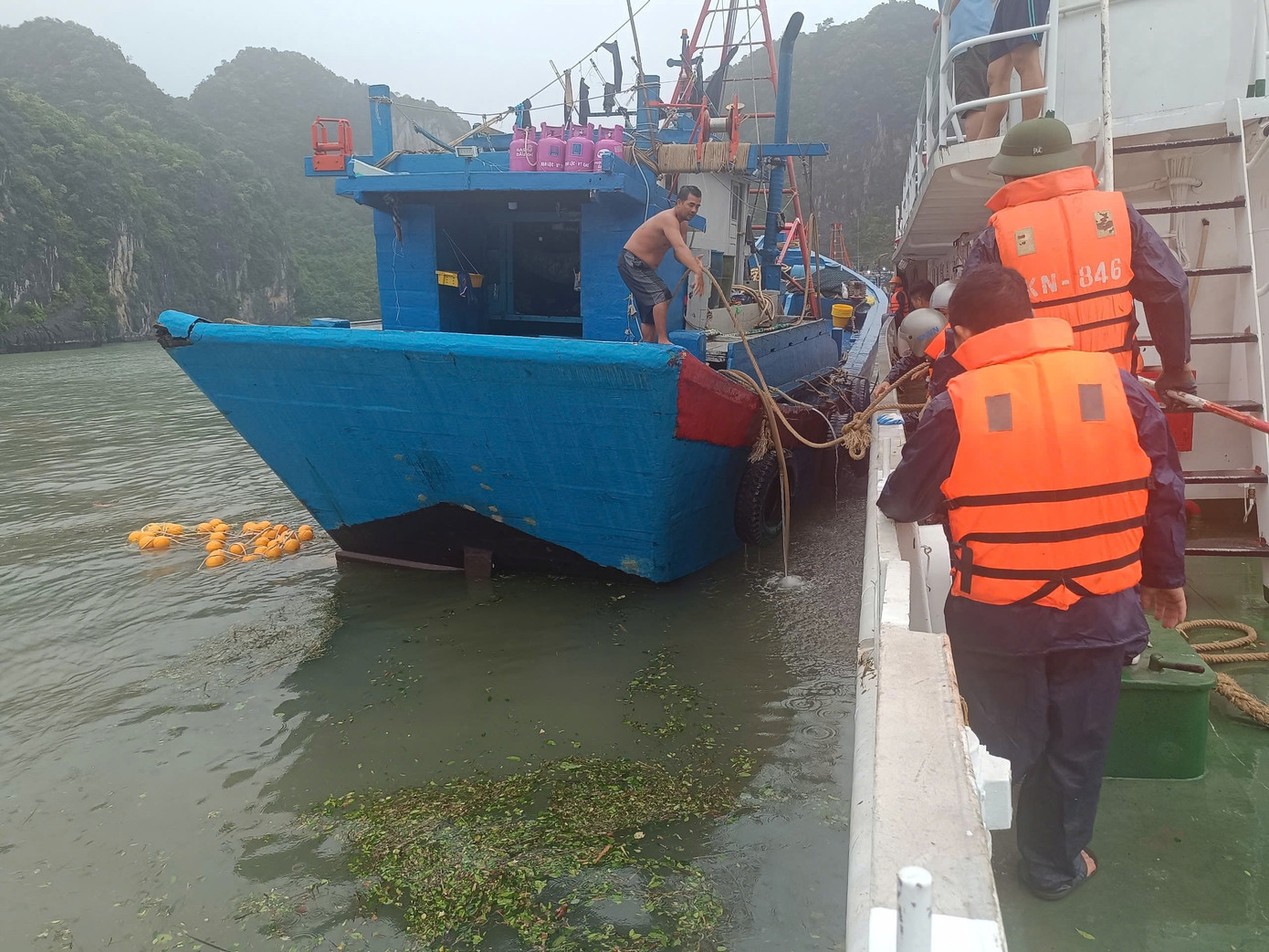 Bão số 3 vượt qua Phú Thọ, Hoà Bình, đi sâu vào Tây Bắc Bộ ảnh 100 Bão số 3 vượt qua Phú Thọ, Hoà Bình, đi sâu vào Tây Bắc Bộ ảnh 100