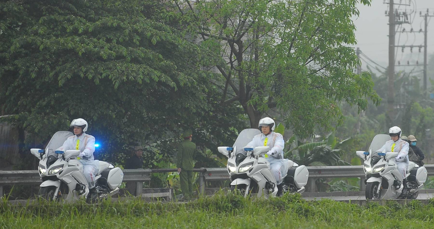 Đoàn xe của Chủ tịch Kim Jong Un về đến khách sạn Melia ảnh 40