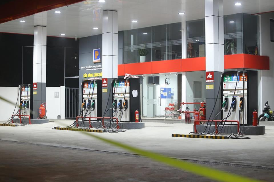 Đoàn xe Tổng thống Mỹ Trump về khách sạn JW Marriott ảnh 21