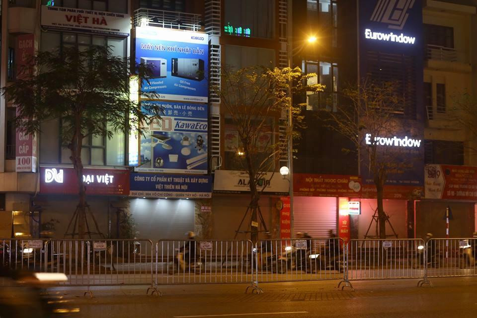 Đoàn xe Tổng thống Mỹ Trump về khách sạn JW Marriott ảnh 23