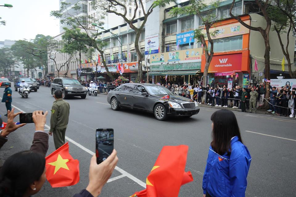 Đoàn xe của Chủ tịch Kim Jong Un về đến khách sạn Melia ảnh 2