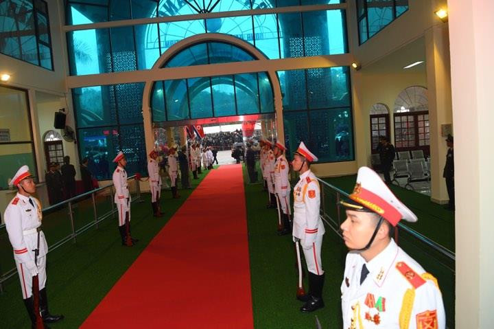 Đoàn xe của Chủ tịch Kim Jong Un về đến khách sạn Melia ảnh 47