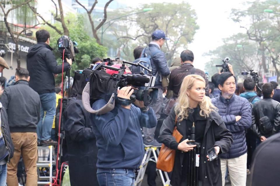 Đoàn xe của Chủ tịch Kim Jong Un về đến khách sạn Melia ảnh 16