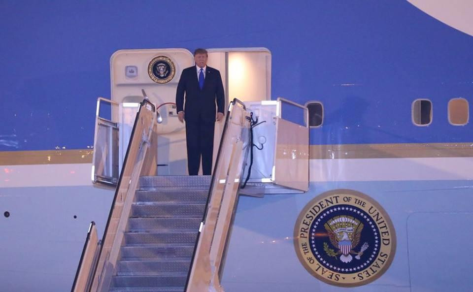 Đoàn xe Tổng thống Mỹ Trump về khách sạn JW Marriott ảnh 10