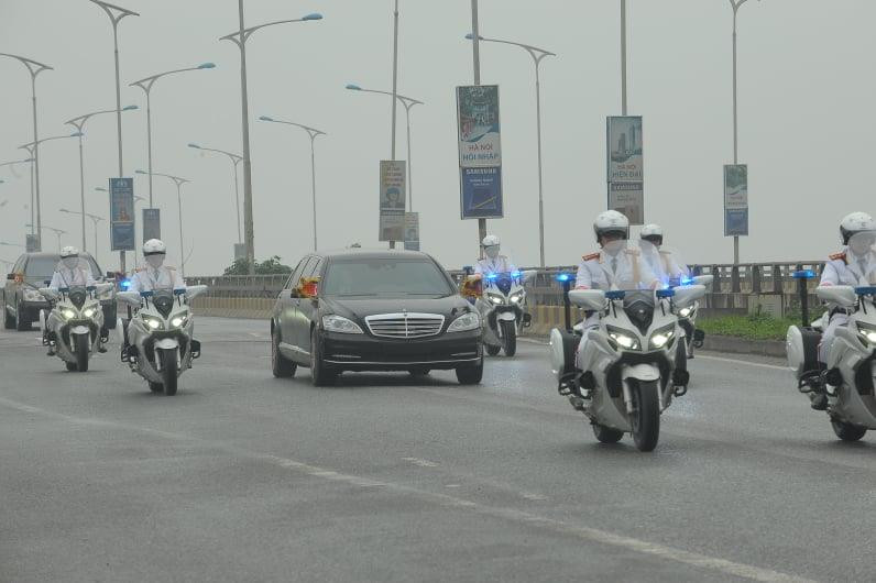 Đoàn xe của Chủ tịch Kim Jong Un về đến khách sạn Melia ảnh 9