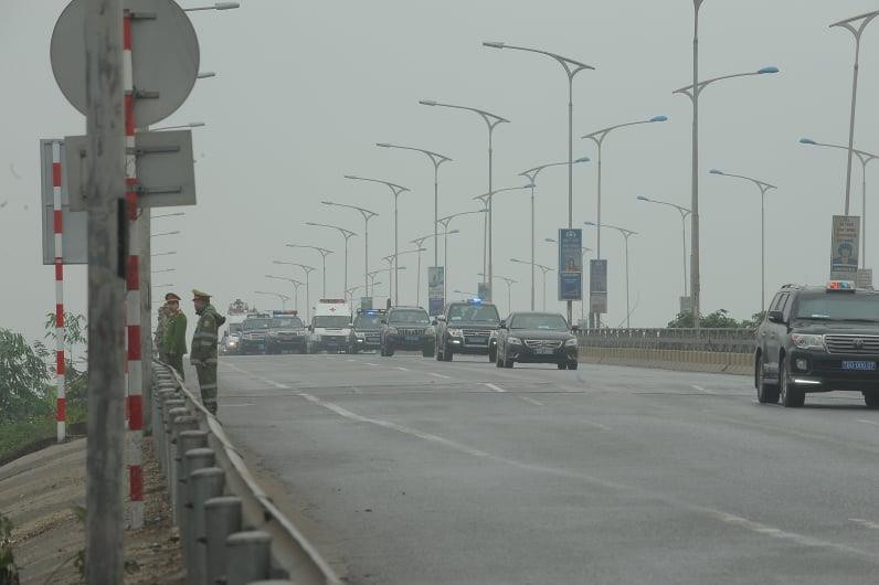 Đoàn xe của Chủ tịch Kim Jong Un về đến khách sạn Melia ảnh 6