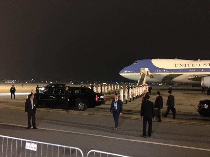 Đoàn xe Tổng thống Mỹ Trump về khách sạn JW Marriott ảnh 16