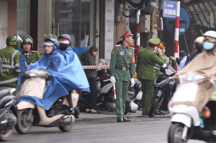 Đoàn xe của Chủ tịch Kim Jong Un về đến khách sạn Melia ảnh 42