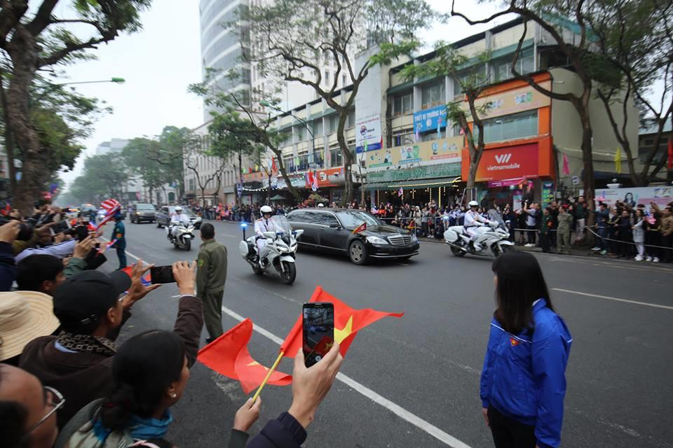Đoàn xe của Chủ tịch Kim Jong Un về đến khách sạn Melia ảnh 4