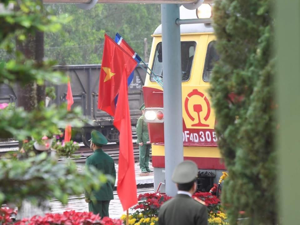 Đoàn xe của Chủ tịch Kim Jong Un về đến khách sạn Melia ảnh 38