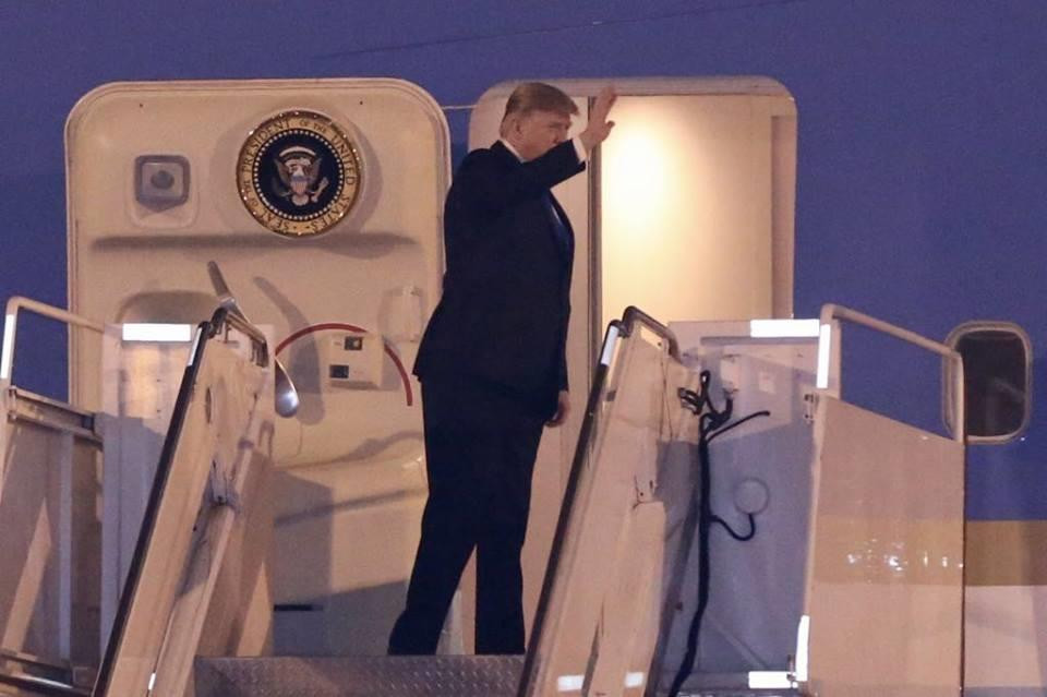 Đoàn xe Tổng thống Mỹ Trump về khách sạn JW Marriott ảnh 11