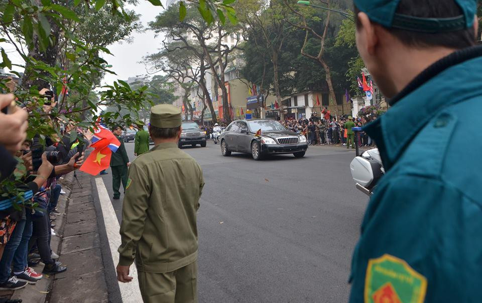 Đoàn xe của Chủ tịch Kim Jong Un về đến khách sạn Melia ảnh 5