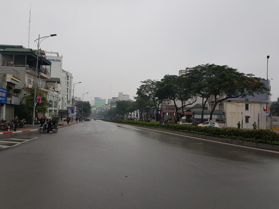 Đoàn xe của Chủ tịch Kim Jong Un về đến khách sạn Melia ảnh 29