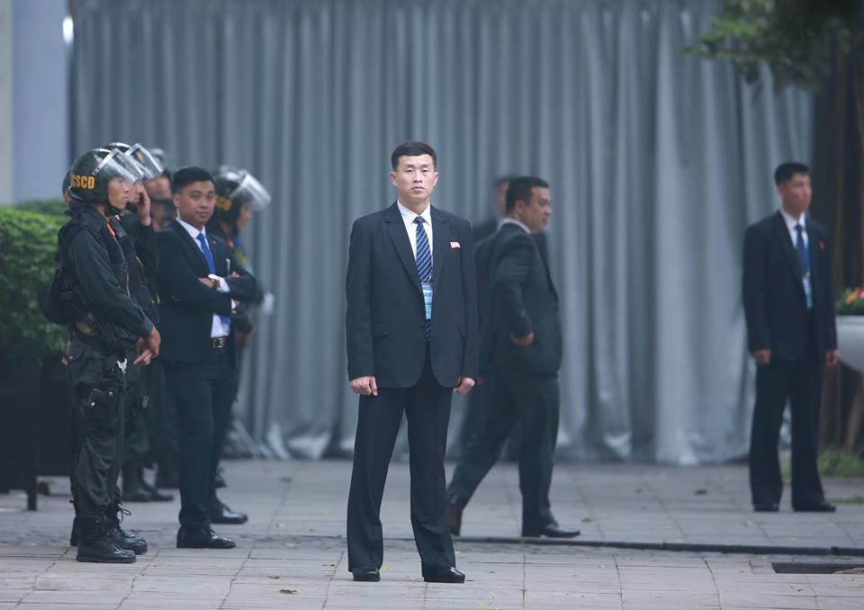 Thượng đỉnh Mỹ - Triều bất ngờ bị cắt ngắn ảnh 11