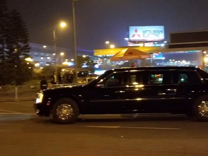 Đoàn xe Tổng thống Mỹ Trump về khách sạn JW Marriott ảnh 35