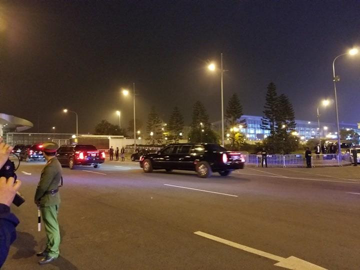 Đoàn xe Tổng thống Mỹ Trump về khách sạn JW Marriott ảnh 38