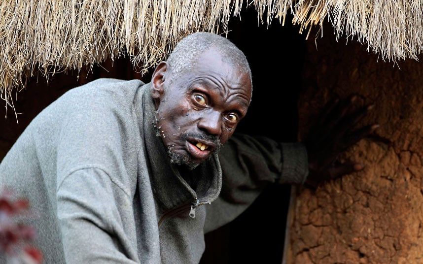 Vị pháp sư 105 tuổi này cho biết, ông dự đoán ông Obama sẽ chiến thắng ông Romney trong cuộc bầu cử tổng thống Mỹ