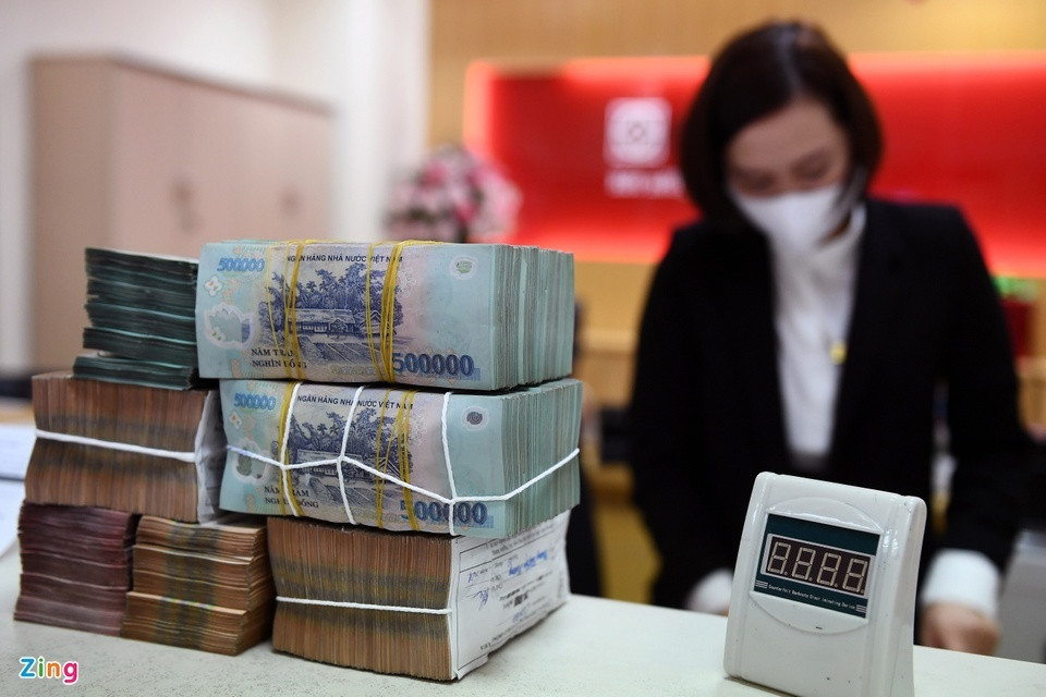 Nhóm ngân hàng quốc doanh hút đến gần 50% tổng số tiền gửi khách hàng của toàn hệ thống tính đến hết ngày 31/3. Ảnh: Hoàng Hà.