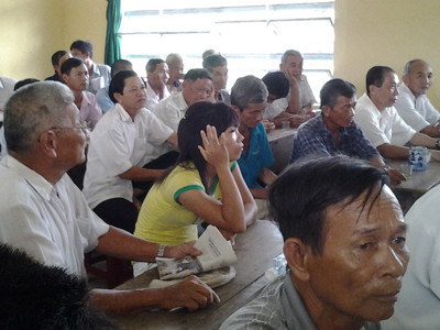 Nguyễn Phương Trâm (giữa) tại buổi họp Ảnh: Đức Thịnh. Nguyễn Phương Trâm (giữa) tại buổi họp ẢNH: Đức Thịnh