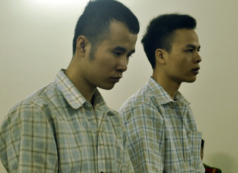Hai bị cáo tại tòa. Hai bị cáo tại tòa
