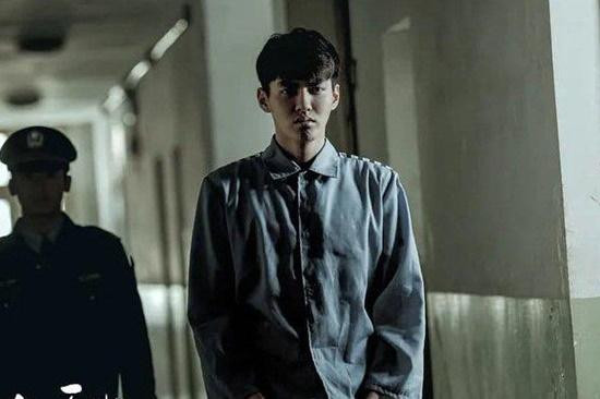 Hoá ra không phải Ngô Diệc Phàm "giả ngốc", mà đó chính là lời "tiên tri" mà cựu minh tinh để lại trước khi bị bắt giam. Hoá ra không phải Ngô Diệc Phàm "giả ngốc", mà đó chính là lời "tiên tri" mà cựu minh tinh để lại trước khi bị bắt giam.