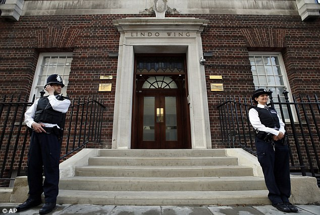 An ninh được thắt chặt ở bệnh viện St Mary trong thời gian công nương Anh sinh em bé